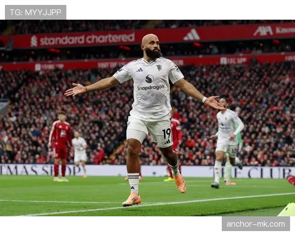 阿什拉夫顽强复出，状态回升强势展现赛场实力